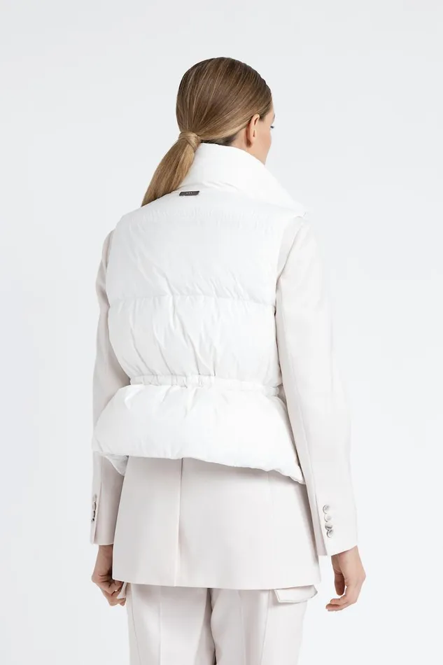 Peserico Outerwear Woman Sleeveless DripProof Short Down Jacket Beige Peserico Outerwear Woman Sleeveless DripProof Short Down Jacket Beige