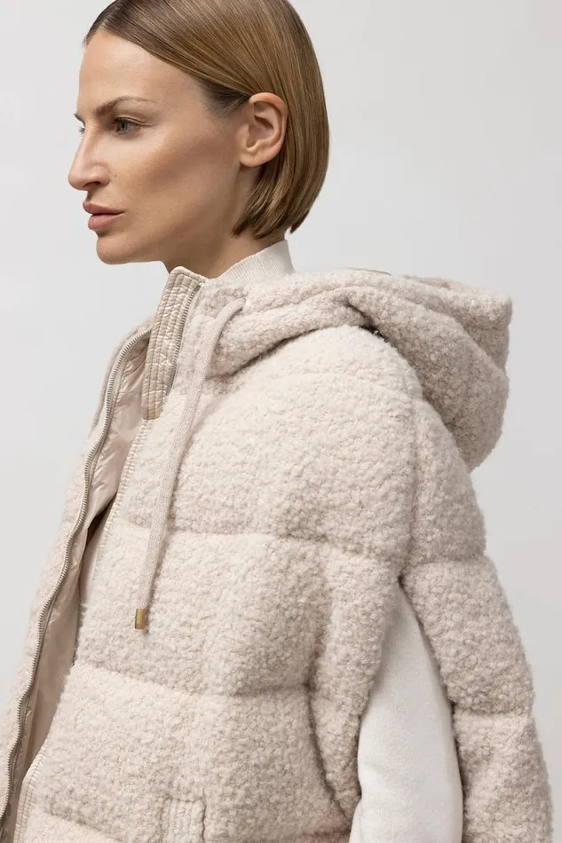 Peserico Outerwear Woman Sleeveless Midi Down Jacket In Wool Boucl Fabric Barley Peserico Outerwear Woman Sleeveless Midi Down Jacket In Wool Boucl Fabric Barley