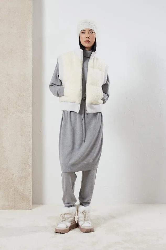 Peserico Outerwear Woman Wool And Alpaca Down Gilet Natural White Peserico Outerwear Woman Wool And Alpaca Down Gilet Natural White