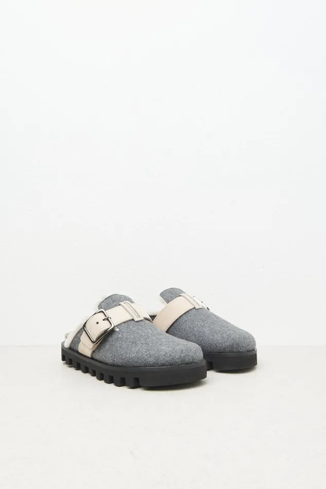 Peserico Shoes Woman Felt And Sheepskin Mules Graphite