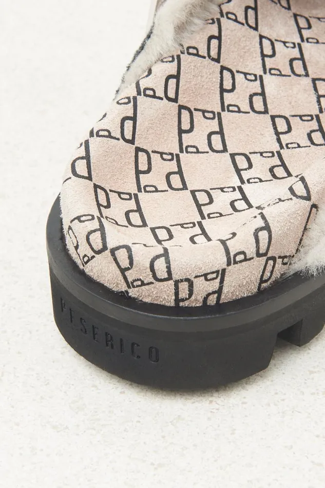 Peserico Shoes Woman Felt And Sheepskin Mules Graphite Peserico Shoes Woman Felt And Sheepskin Mules Graphite