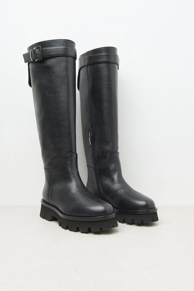 Peserico Shoes Woman Leather Boots With Buckle Black