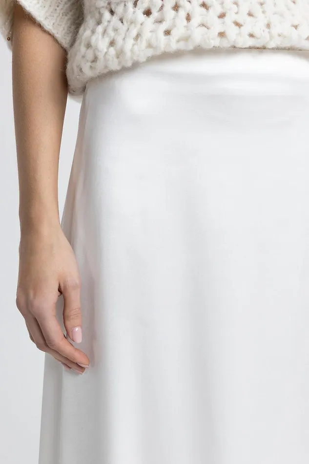 Peserico Skirts Woman Viscose Satin Long Skirt Natural White Peserico Skirts Woman Viscose Satin Long Skirt Natural White