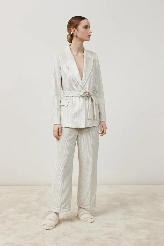 Peserico Suits And Sets Woman Corduroy Cropped Trousers Natural White Peserico Suits And Sets Woman Corduroy Cropped Trousers Natural White