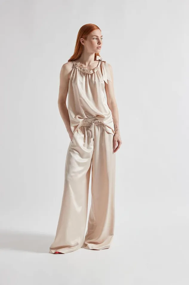 Peserico Suits And Sets Woman SemiGloss Wool And Viscose Wide Trousers Barley Peserico Suits And Sets Woman SemiGloss Wool And Viscose Wide Trousers Barley