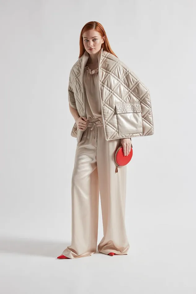 Peserico Suits And Sets Woman SemiGloss Wool And Viscose Wide Trousers Barley Peserico Suits And Sets Woman SemiGloss Wool And Viscose Wide Trousers Barley
