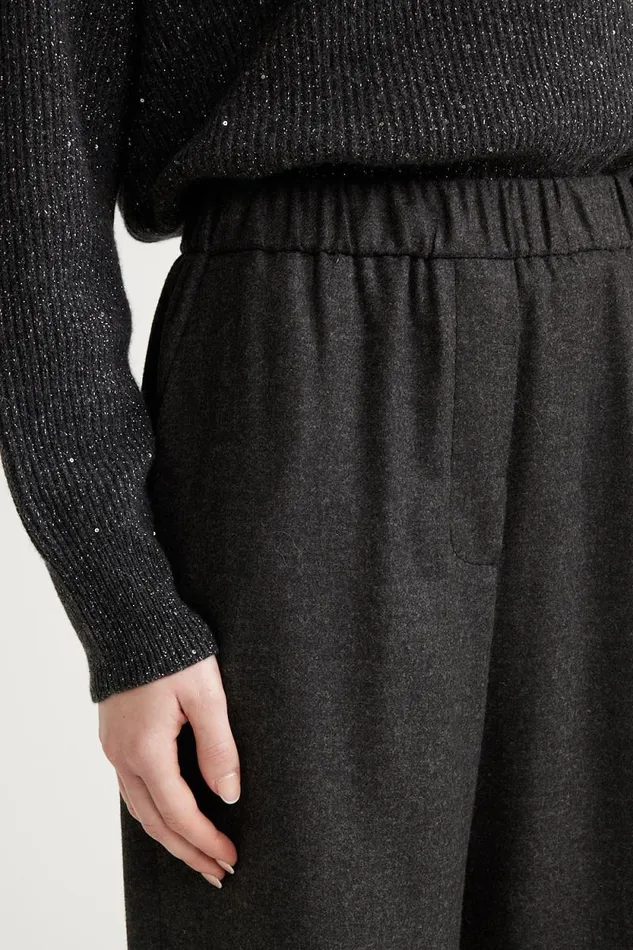 Peserico Suits And Sets Woman Straight Cropped Trousers Graphite Peserico Suits And Sets Woman Straight Cropped Trousers Graphite