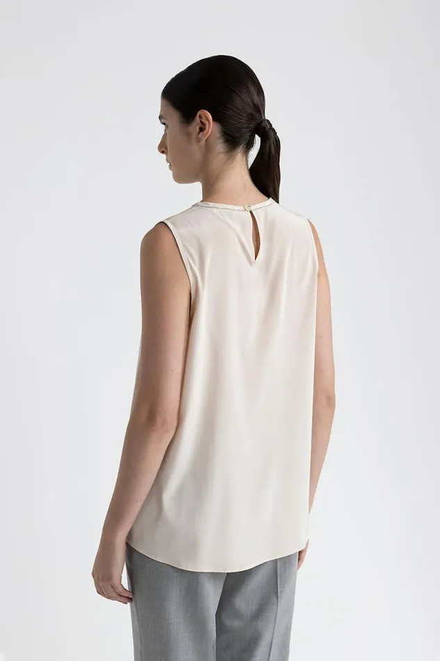 Peserico Tops And TShirts Woman Silk Crepe De Chine Round Neck Top Beige Peserico Tops And TShirts Woman Silk Crepe De Chine Round Neck Top Beige