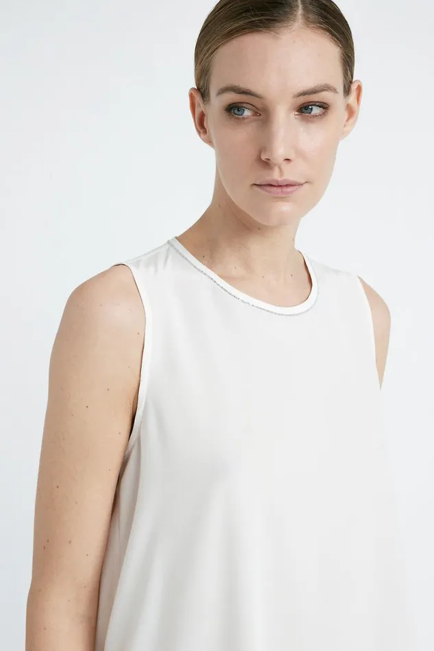 Peserico Tops And TShirts Woman Silk Crepe De Chine Round Neck Top Pearl Beige Peserico Tops And TShirts Woman Silk Crepe De Chine Round Neck Top Pearl Beige