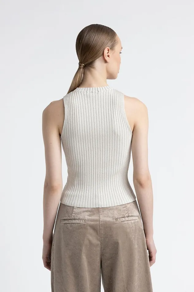 Peserico Tops And TShirts Woman Viscose And Lurex Yarn Top Natural White Peserico Tops And TShirts Woman Viscose And Lurex Yarn Top Natural White
