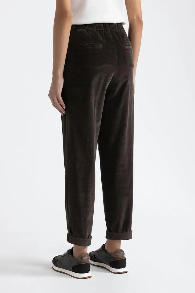 Peserico Trousers Woman Needlecord Carrot Trousers Walnut Peserico Trousers Woman Needlecord Carrot Trousers Walnut
