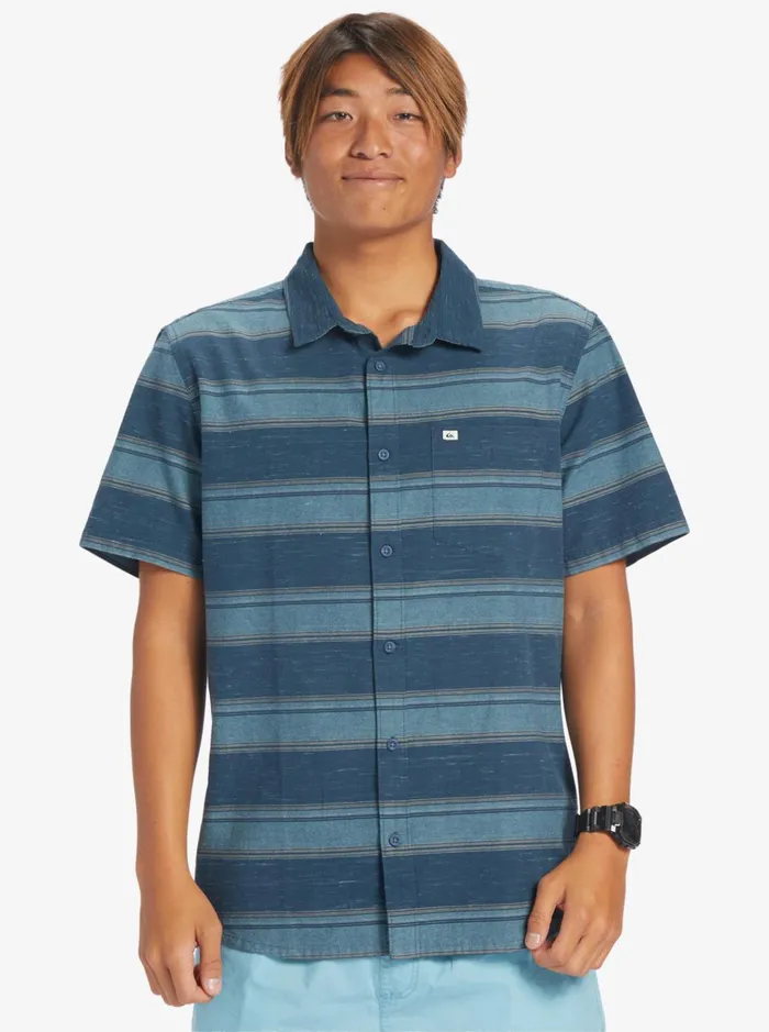 Shirts and Polos Men Quiksilver Cali Sunrise Short Sleeve Shirt Midnight Navy Cali Str Shirts and Polos Men Quiksilver Cali Sunrise Short Sleeve Shirt Midnight Navy Cali Str