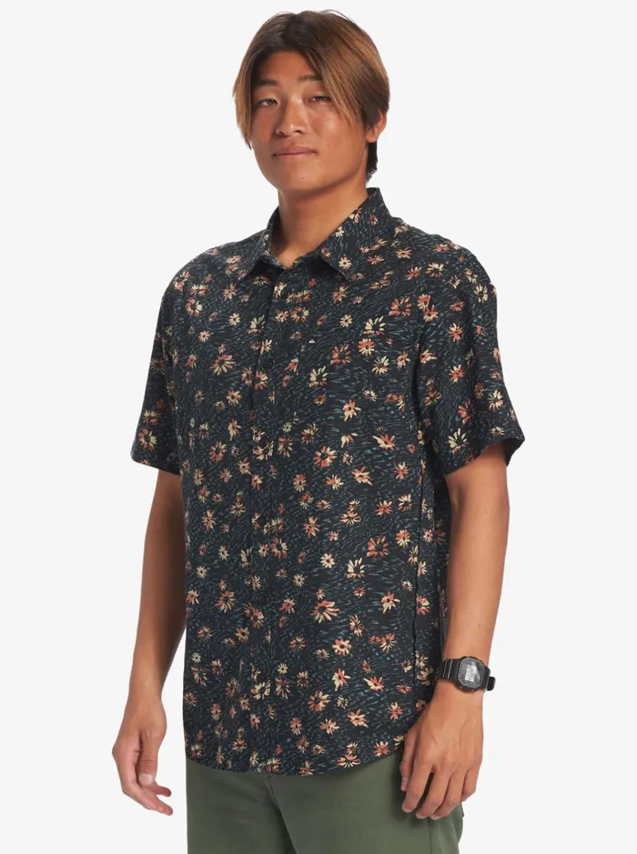 Shirts and Polos Men Quiksilver Future Hippie Short Sleeve Woven Shirt Black Future Hippy Shirts and Polos Men Quiksilver Future Hippie Short Sleeve Woven Shirt Black Future Hippy