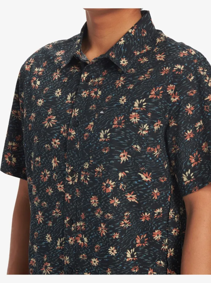 Shirts and Polos Men Quiksilver Future Hippie Short Sleeve Woven Shirt Black Future Hippy Shirts and Polos Men Quiksilver Future Hippie Short Sleeve Woven Shirt Black Future Hippy