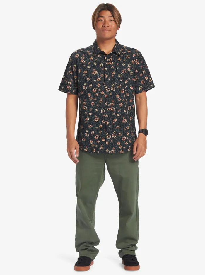 Shirts and Polos Men Quiksilver Future Hippie Short Sleeve Woven Shirt Black Future Hippy Shirts and Polos Men Quiksilver Future Hippie Short Sleeve Woven Shirt Black Future Hippy