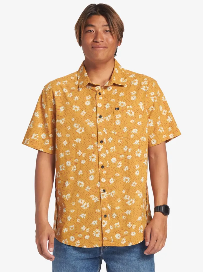 Shirts and Polos Men Quiksilver Future Hippie Short Sleeve Woven Shirt Mustard Future Hippy Shirts and Polos Men Quiksilver Future Hippie Short Sleeve Woven Shirt Mustard Future Hippy