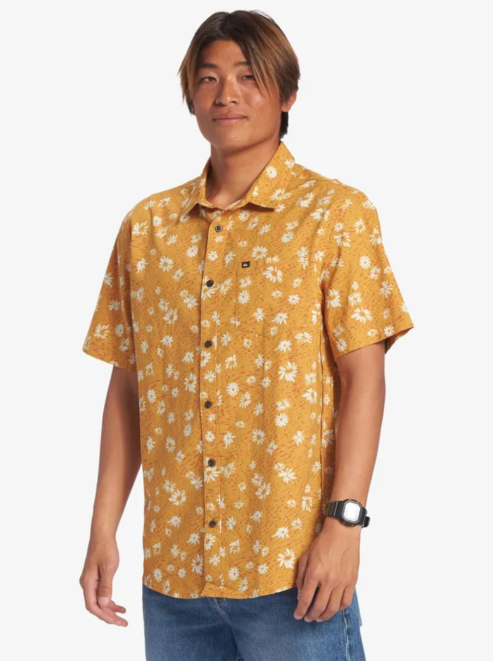 Shirts and Polos Men Quiksilver Future Hippie Short Sleeve Woven Shirt Mustard Future Hippy Shirts and Polos Men Quiksilver Future Hippie Short Sleeve Woven Shirt Mustard Future Hippy