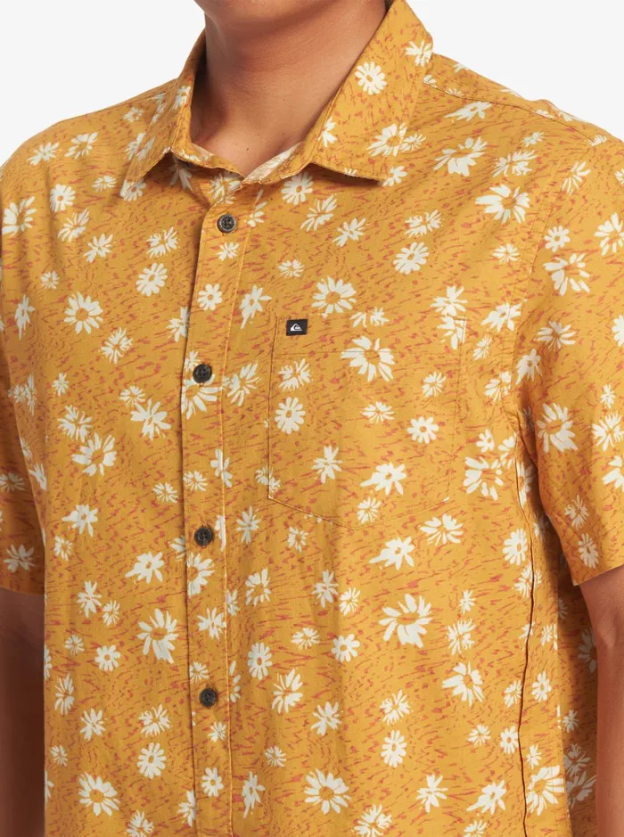 Shirts and Polos Men Quiksilver Future Hippie Short Sleeve Woven Shirt Mustard Future Hippy Shirts and Polos Men Quiksilver Future Hippie Short Sleeve Woven Shirt Mustard Future Hippy