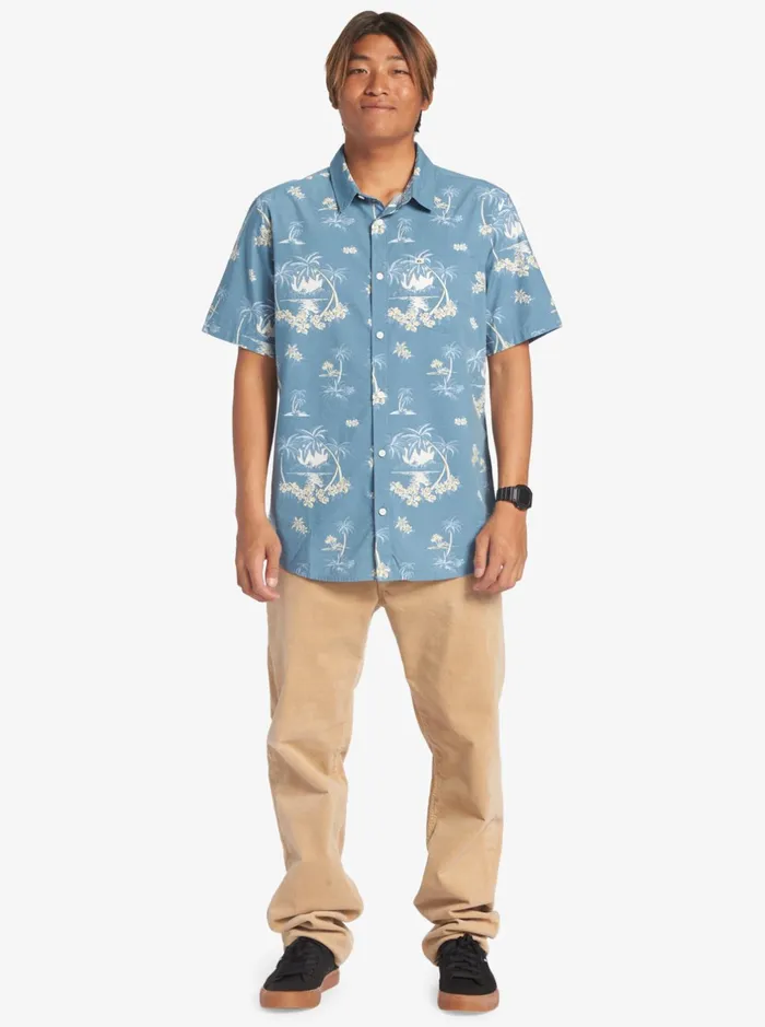 Shirts and Polos Men Quiksilver Palm Spritz Short Sleeve Woven Shirt Agean Blue Palm Spritz Shirts and Polos Men Quiksilver Palm Spritz Short Sleeve Woven Shirt Agean Blue Palm Spritz