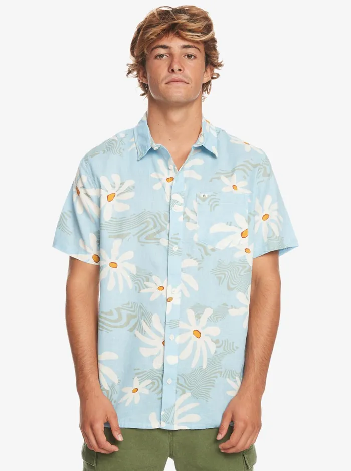 Shirts and Polos Men Quiksilver Trippy Floral Short Sleeve Shirt Clear Sky Trippy Floral Shirts and Polos Men Quiksilver Trippy Floral Short Sleeve Shirt Clear Sky Trippy Floral