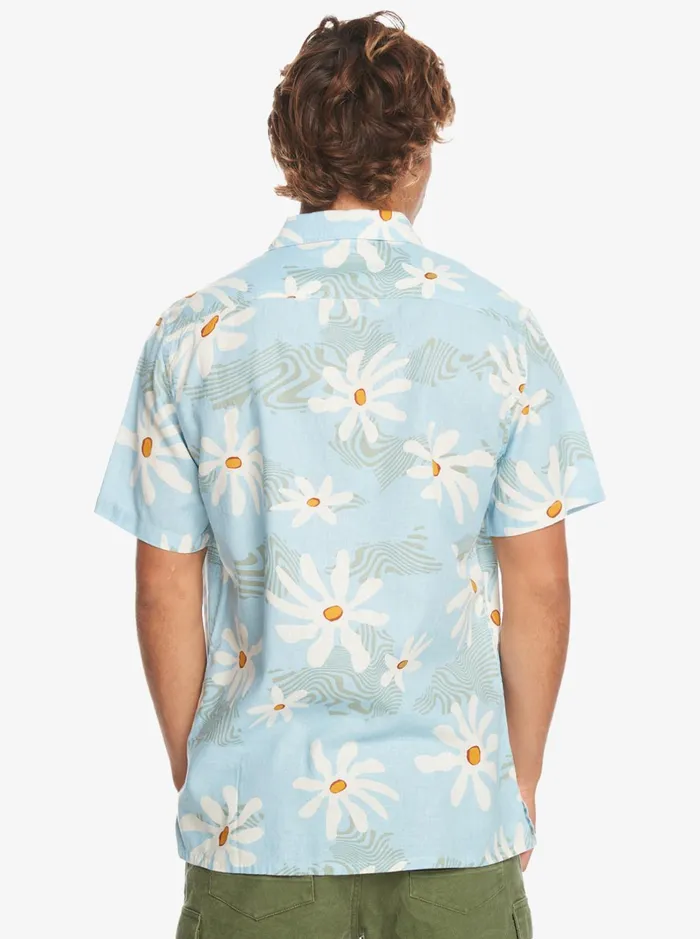 Shirts and Polos Men Quiksilver Trippy Floral Short Sleeve Shirt Clear Sky Trippy Floral Shirts and Polos Men Quiksilver Trippy Floral Short Sleeve Shirt Clear Sky Trippy Floral