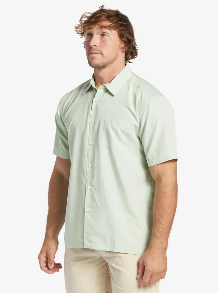 Shirts and Polos Men Quiksilver Waterman Kings Cliff Short Sleeve Shirt Subtle Green Kingscliff Shirts and Polos Men Quiksilver Waterman Kings Cliff Short Sleeve Shirt Subtle Green Kingscliff