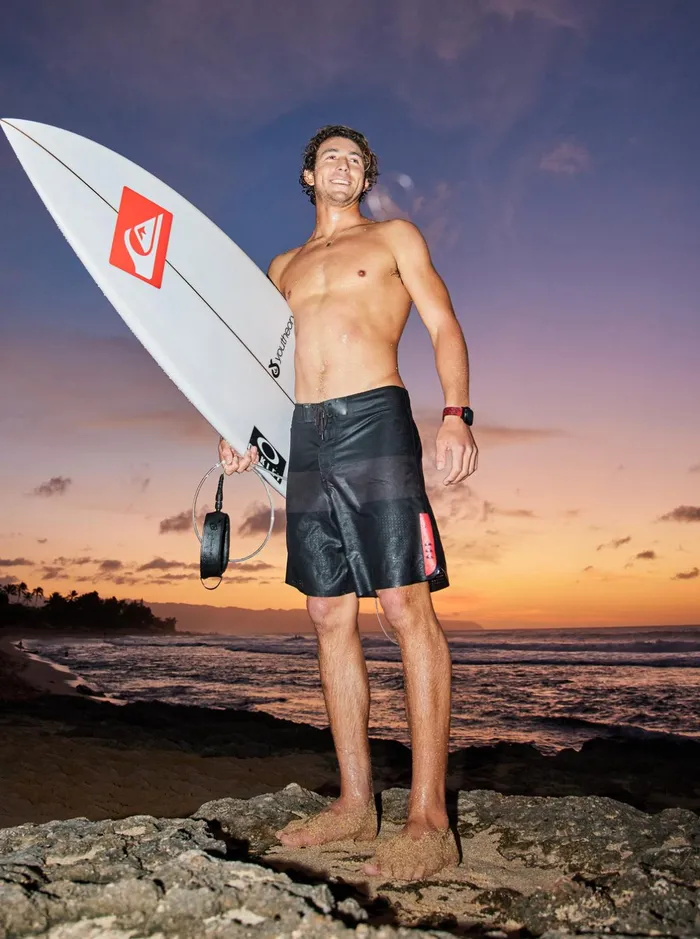 Shorts and Amphibians Men Quiksilver Highline Pro Scallop 19034 Boardshorts Black Shorts and Amphibians Men Quiksilver Highline Pro Scallop 19034 Boardshorts Black