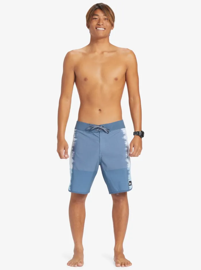 Shorts and Amphibians Men Quiksilver Highline Scallop 19034 Boardshorts Bering Sea Shorts and Amphibians Men Quiksilver Highline Scallop 19034 Boardshorts Bering Sea