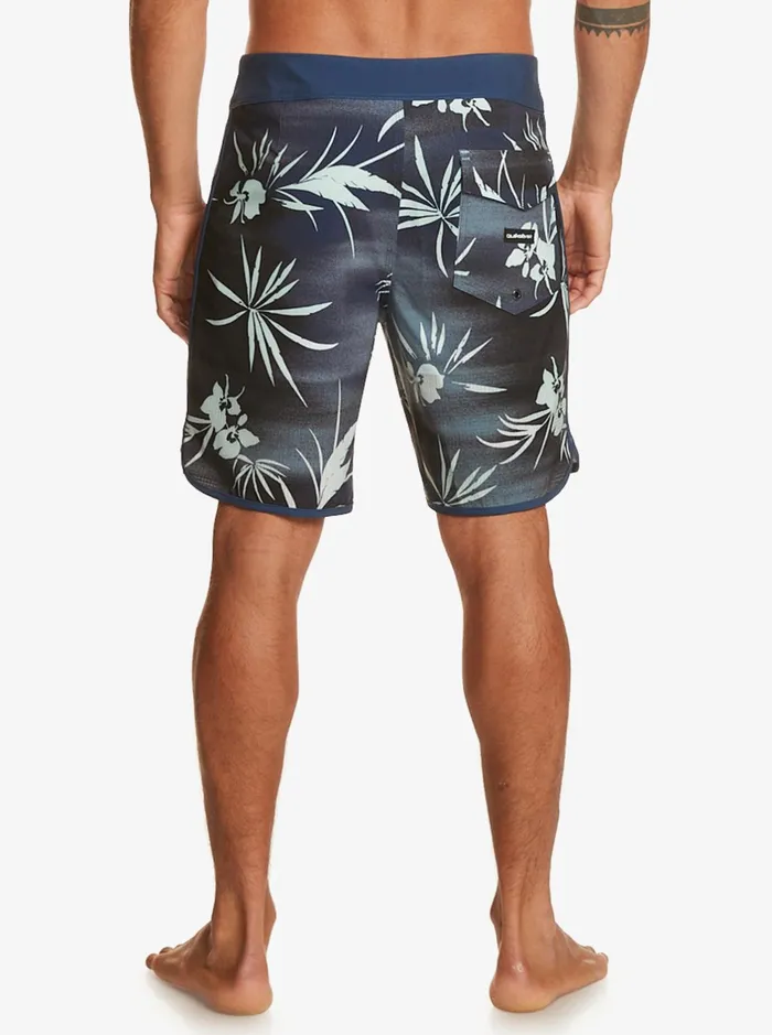 Shorts and Amphibians Men Quiksilver Highline Scallop 19034 Boardshorts Naval Accademy Shorts and Amphibians Men Quiksilver Highline Scallop 19034 Boardshorts Naval Accademy