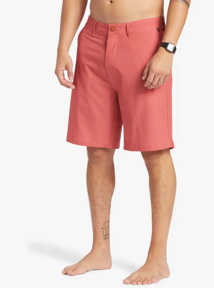 Shorts and Amphibians Men Quiksilver Ocean Union Amphibian 20034 Hybrid Shorts Mineral Red Shorts and Amphibians Men Quiksilver Ocean Union Amphibian 20034 Hybrid Shorts Mineral Red