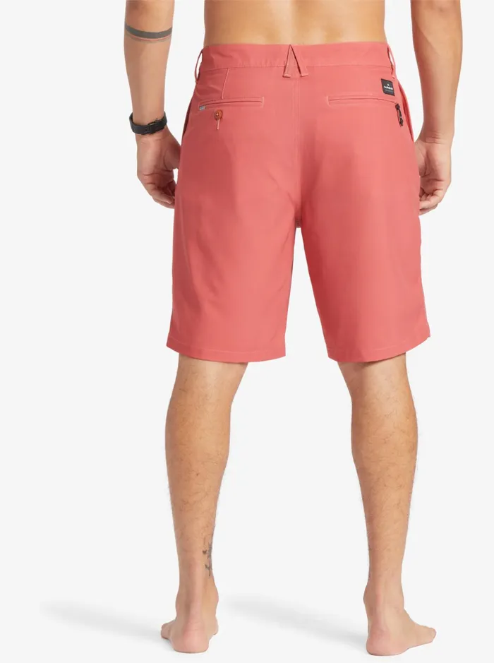 Shorts and Amphibians Men Quiksilver Ocean Union Amphibian 20034 Hybrid Shorts Mineral Red Shorts and Amphibians Men Quiksilver Ocean Union Amphibian 20034 Hybrid Shorts Mineral Red