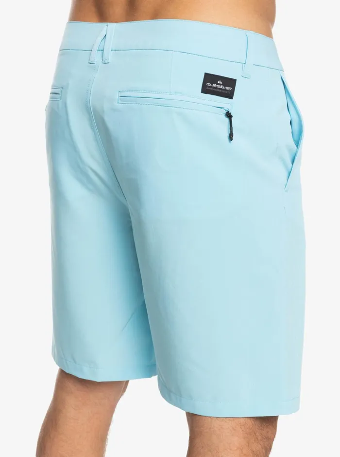 Shorts and Amphibians Men Quiksilver Ocean Union Amphibian 20034 Hybrid Shorts Sky Blue Shorts and Amphibians Men Quiksilver Ocean Union Amphibian 20034 Hybrid Shorts Sky Blue
