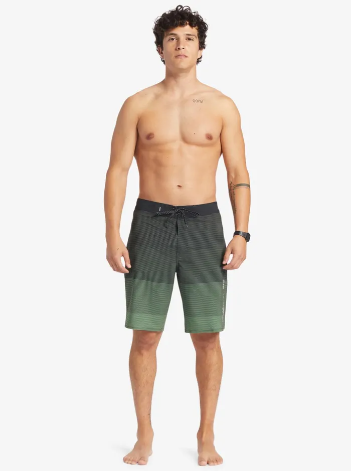 Shorts and Amphibians Men Quiksilver Surfsilk Massive 20034 Boardshorts Climbing Ivy Shorts and Amphibians Men Quiksilver Surfsilk Massive 20034 Boardshorts Climbing Ivy