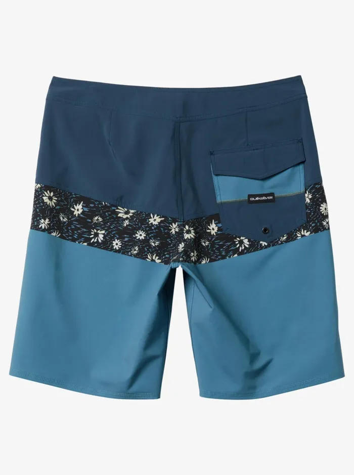 Shorts and Amphibians Men Quiksilver Surfsilk Panel 20034 Boardshorts Aegean Blue Shorts and Amphibians Men Quiksilver Surfsilk Panel 20034 Boardshorts Aegean Blue