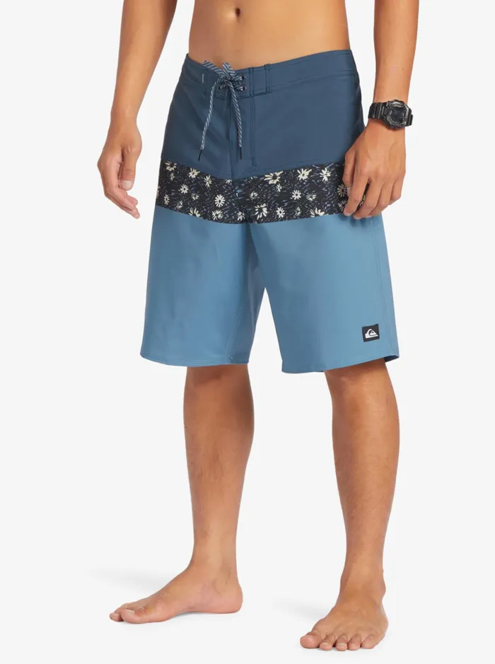 Shorts and Amphibians Men Quiksilver Surfsilk Panel 20034 Boardshorts Aegean Blue Shorts and Amphibians Men Quiksilver Surfsilk Panel 20034 Boardshorts Aegean Blue