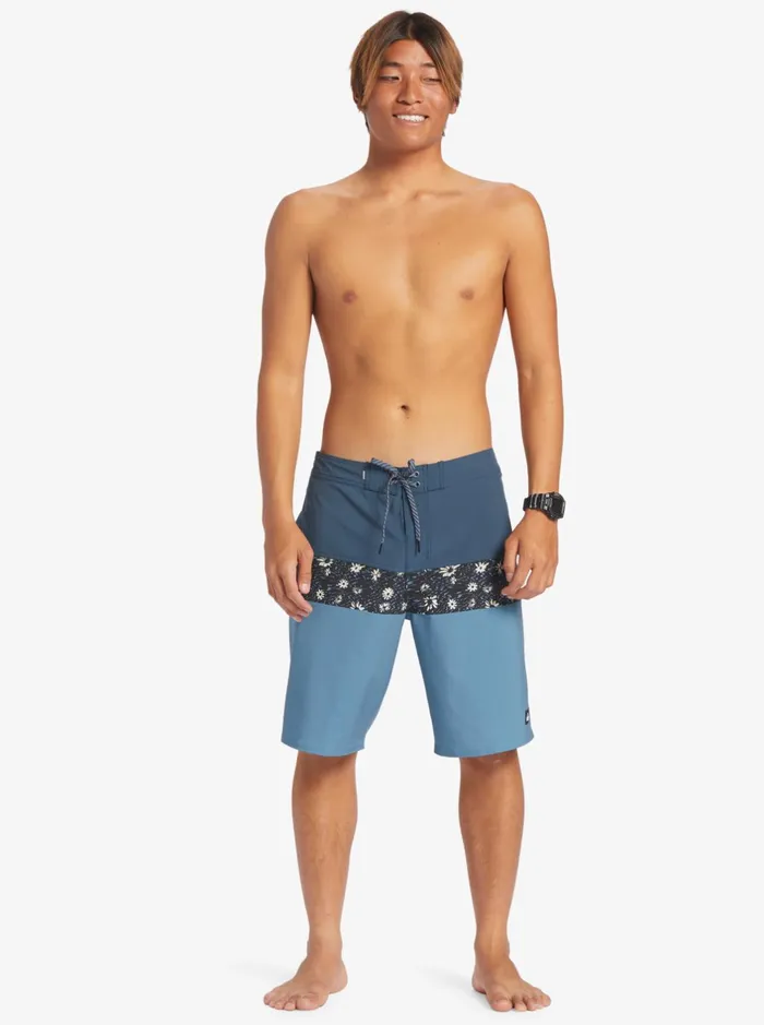 Shorts and Amphibians Men Quiksilver Surfsilk Panel 20034 Boardshorts Aegean Blue Shorts and Amphibians Men Quiksilver Surfsilk Panel 20034 Boardshorts Aegean Blue