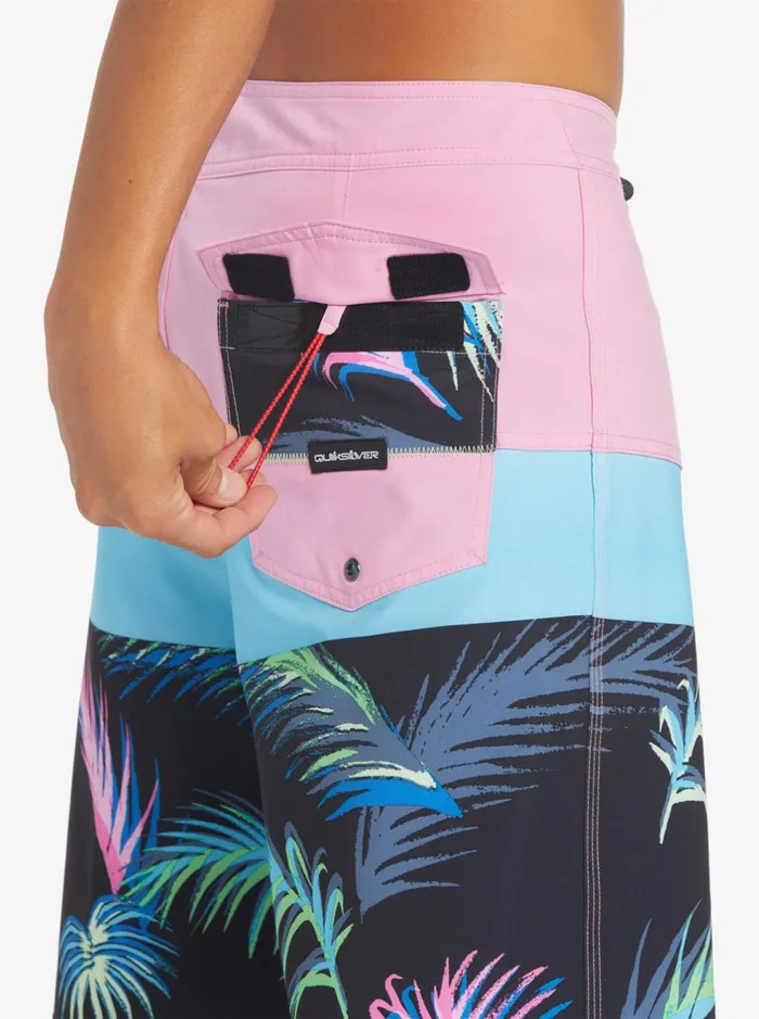 Shorts and Amphibians Men Quiksilver Surfsilk Panel 20034 Boardshorts Moonlite Mauve Shorts and Amphibians Men Quiksilver Surfsilk Panel 20034 Boardshorts Moonlite Mauve