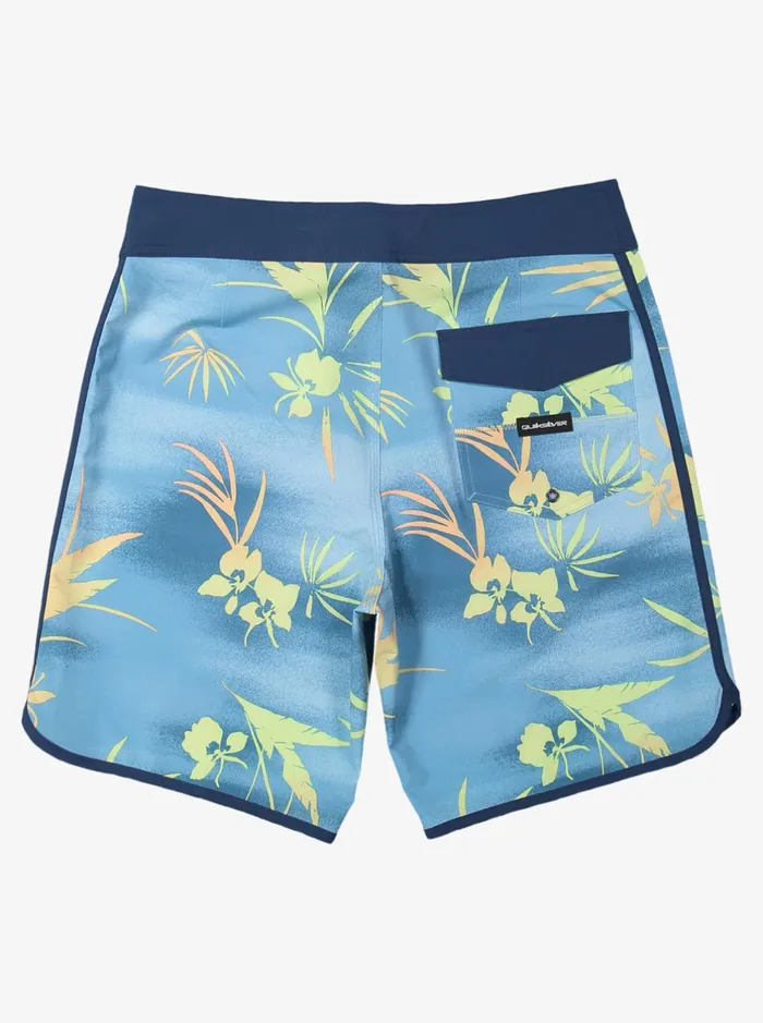 Shorts and Amphibians Men Quiksilver Surfsilk Scallop 19034 Boardshorts Azure Blue Shorts and Amphibians Men Quiksilver Surfsilk Scallop 19034 Boardshorts Azure Blue
