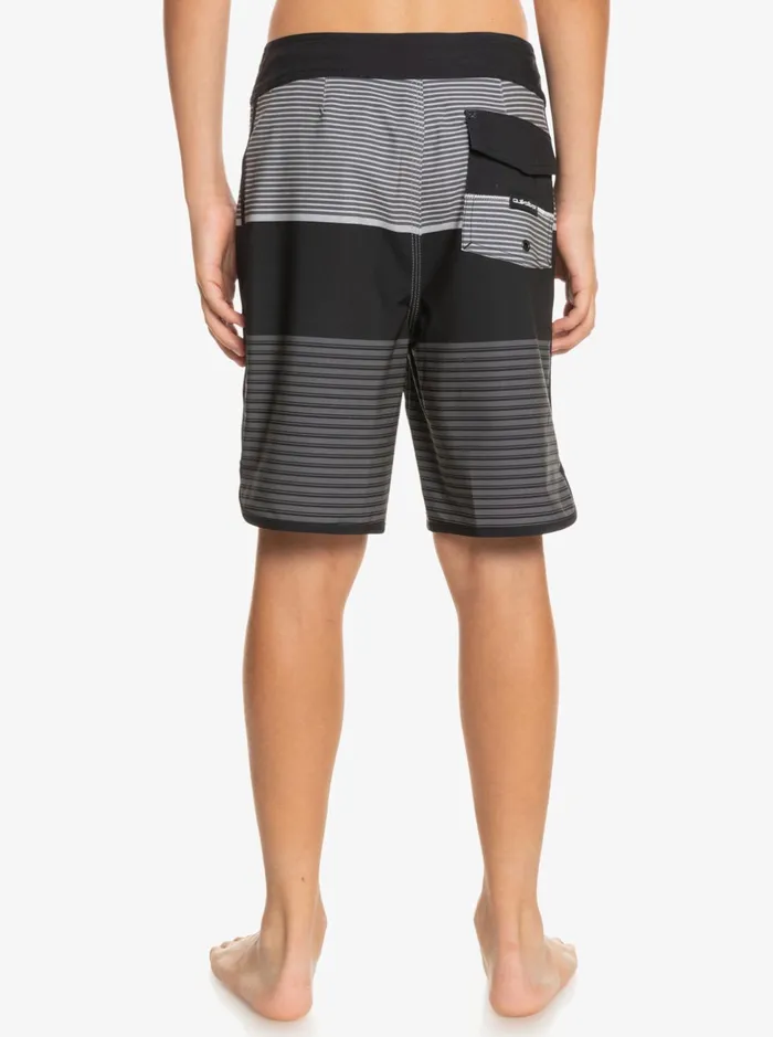 Shorts Boys Quiksilver Boy039s 816 Surfsilk Tijuana 17034 Boardshorts Black Shorts Boys Quiksilver Boy039s 816 Surfsilk Tijuana 17034 Boardshorts Black