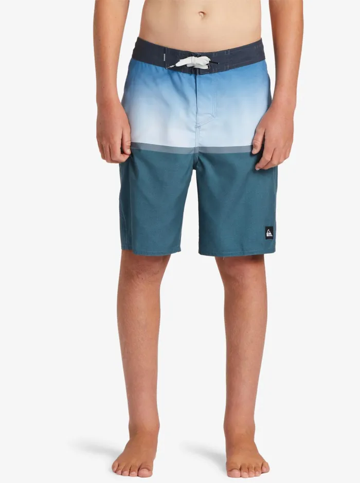 Shorts Boys Quiksilver Boys 816 Everyday Division 17034 Boardshorts Aegean Blue Shorts Boys Quiksilver Boys 816 Everyday Division 17034 Boardshorts Aegean Blue