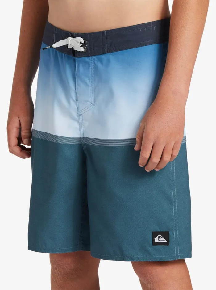 Shorts Boys Quiksilver Boys 816 Everyday Division 17034 Boardshorts Aegean Blue Shorts Boys Quiksilver Boys 816 Everyday Division 17034 Boardshorts Aegean Blue