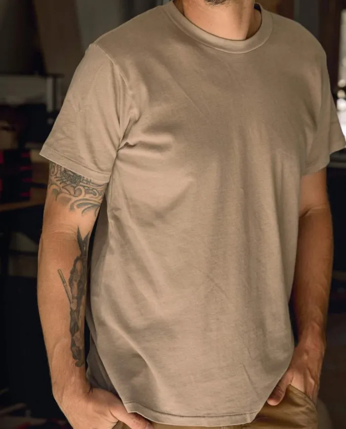 Tshirts Men039s The Great The Men039s Slim Tee Fawn