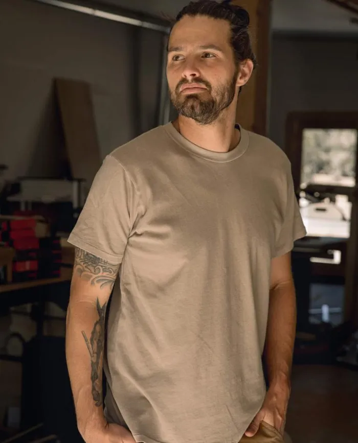 Tshirts Men039s The Great The Men039s Slim Tee Fawn
