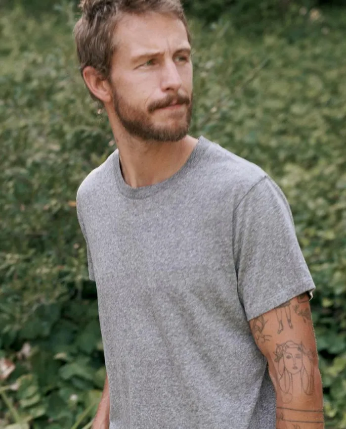 Tshirts Men039s The Great The Men039s Slim Tee Heather Grey