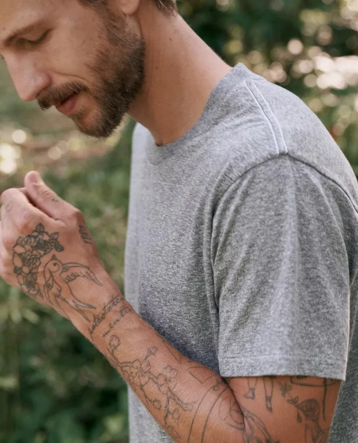 Tshirts Men039s The Great The Men039s Slim Tee Heather Grey