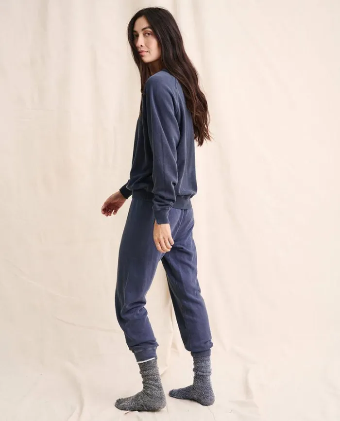 Tops Women039s The Great The College Sweatshirt Washed Navy With Cream Bronco Graphic