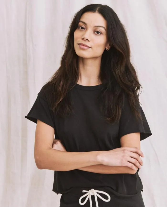 Tops Women039s The Great The Crop Tee Almost Black