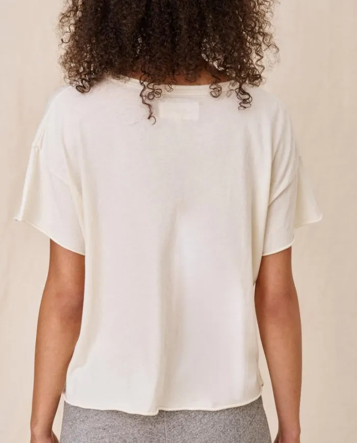 Tops Women039s The Great The Crop Tee Washed White