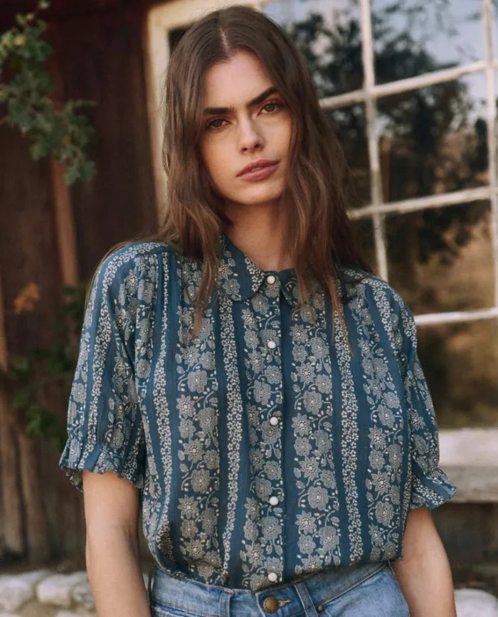 Tops Women039s The Great The Kerchief Top Blue And Cream Token Floral