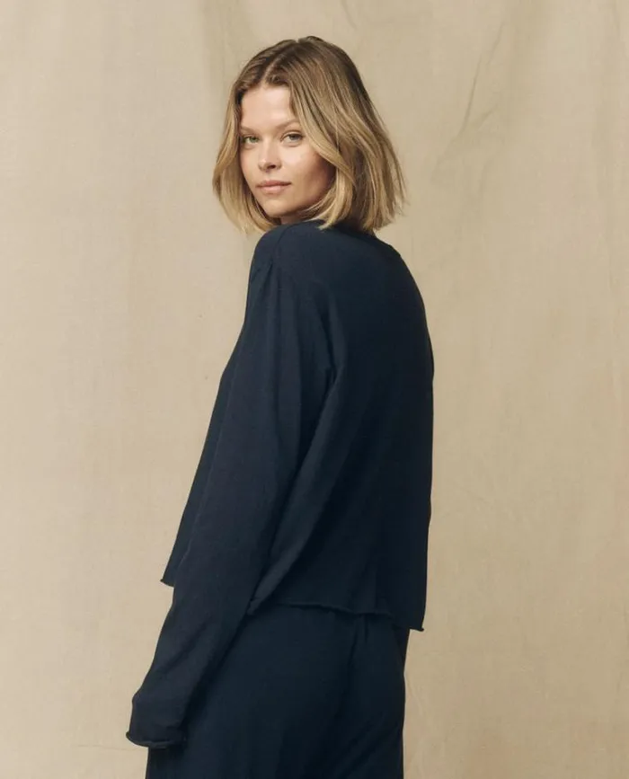 Tops Women039s The Great The Long Sleeve Crop Tee True Navy